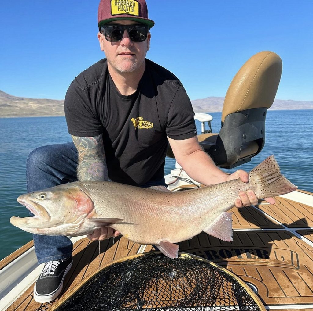 Pyramid Lake Fishing Guides -20lbs Lahontan Cutthroat Trout