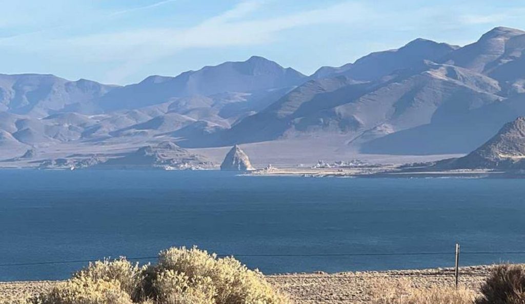 Pyramid Lake Nevada - Pyramid View