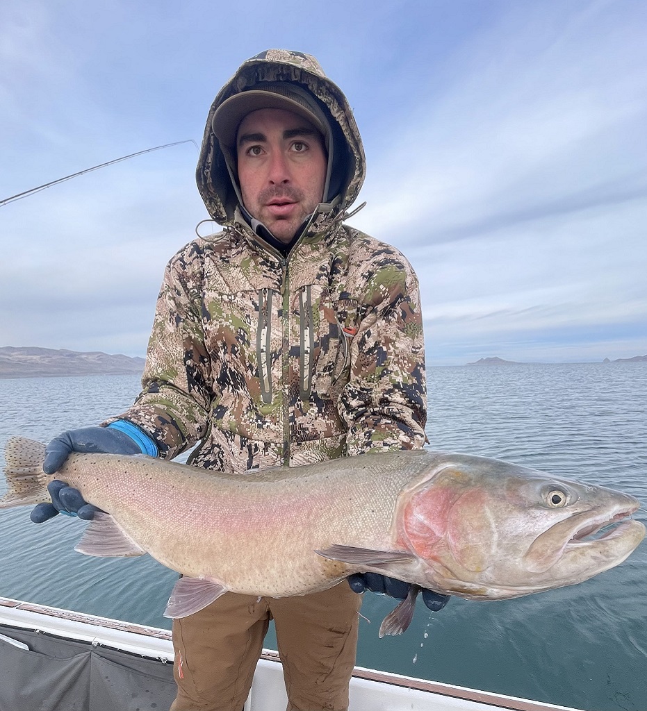 Pyramid Lake Fly Fishing Dec 2023 - 20 lbs Lahontan Cutthroat Trout