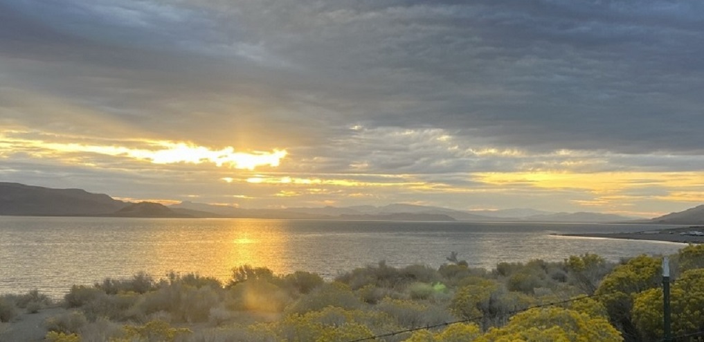 Pyramid Lake Nevada - Beautiful Morning