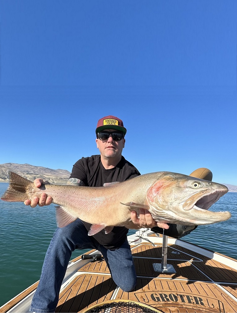 20lbs Lahontan Cutthroat Trout - Lacey's Guide Service Pyramid Lake Occtober 2024