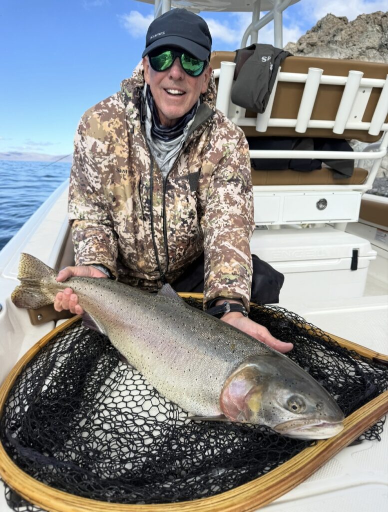 Fly Fishing Pyramid Lake November 2025 18 lbs Lahontan Cutthroat Trout