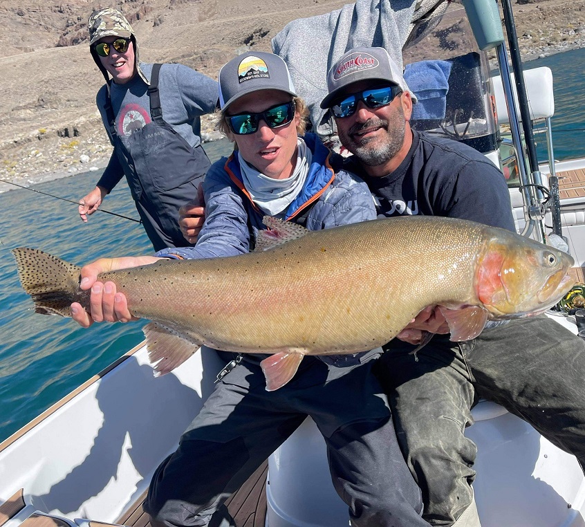 Pyramid Lake Fly Fishing Guide - 20 Lbs Lahontan Cutthroat Trout